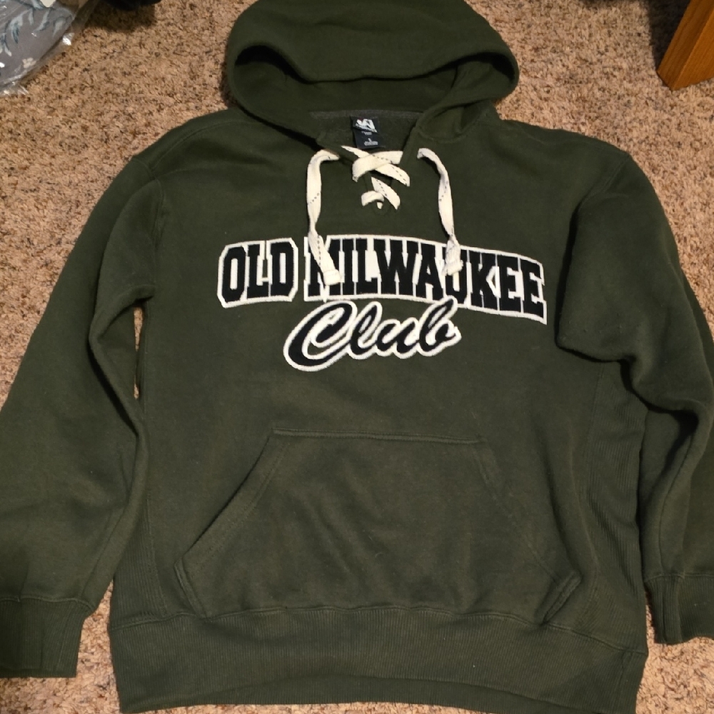 Hockeylace Hoodie Sweatshirt | Worn Once Like New | Old Milwaukee Club